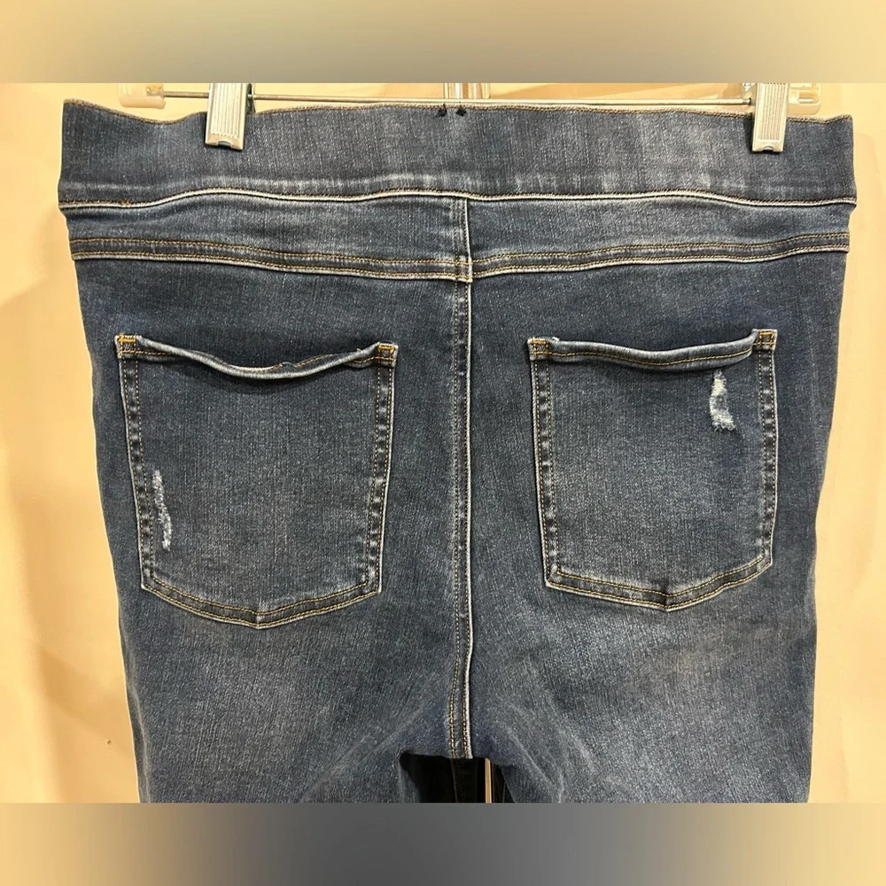 SPANX - Jeans - Straight / Tapered Ankle - Size Large - Picture 8 of 11